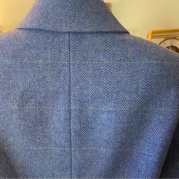 Lands End tailored jacket In periwinkle with delicate Green plaid. Beautiful. - Picture 4 of 6